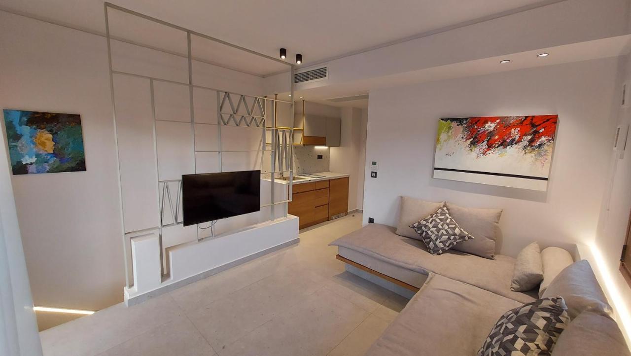 イエリソス Kynara Elegant Livingアパートホテル エクステリア 写真